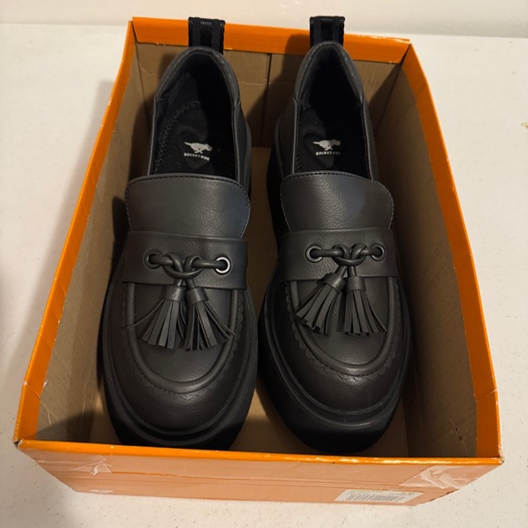 Rocket Dog Black Platform Loafers with Tassels - Picture 15 of 15